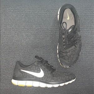Nike Free 5.0 Leopard Print Running Shoes